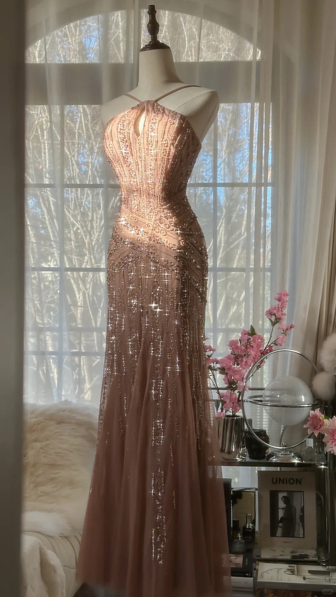 Rose pink luxury gorgeous elegant romantic exquisite beaded long chiffon ball gown evening dress party dress prom dress Valentine's Day date dress HZ1023