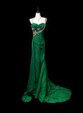 Green Vintage Fashion Elegant Exquisite Beaded Lace Long Satin Floor Length Trailing Ball Gown Evening Gown Party Dress HZ1023